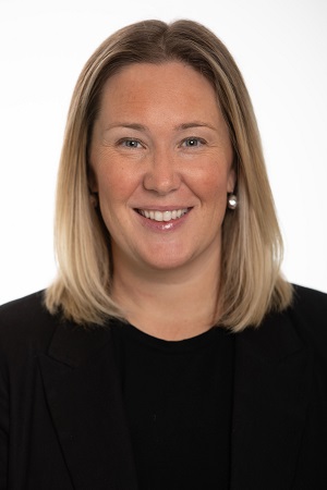 Headshot of Julie Rose