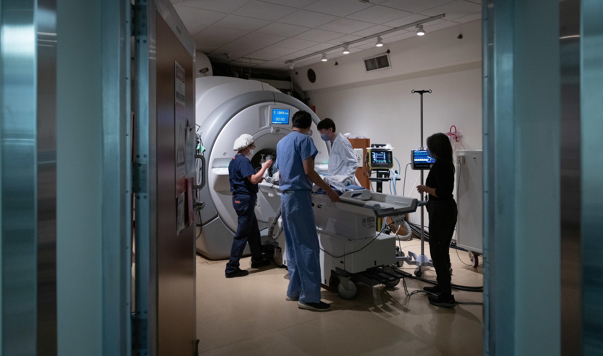 Wideshot team in MRI with patient.