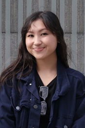 Headshot of Isabelle Mantes